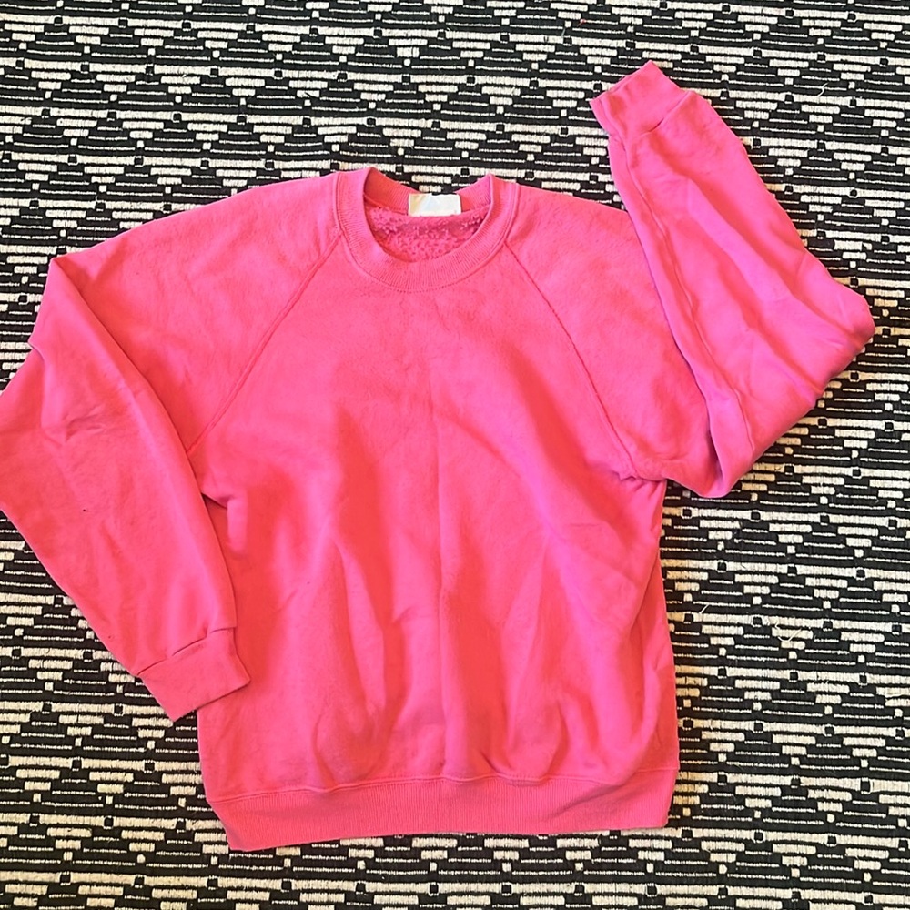 Thin and well worn bubblegun pink sweatshirt vintage